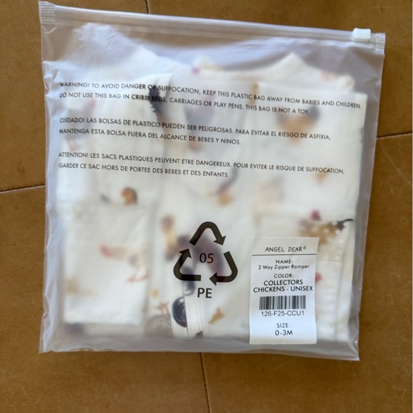Angel Dear Viscose Bamboo 2 Way Zipper Romper 0-3M NWT - Picture 3 of 3